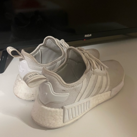 Adidas women’s running shoes - Picture 2 of 4